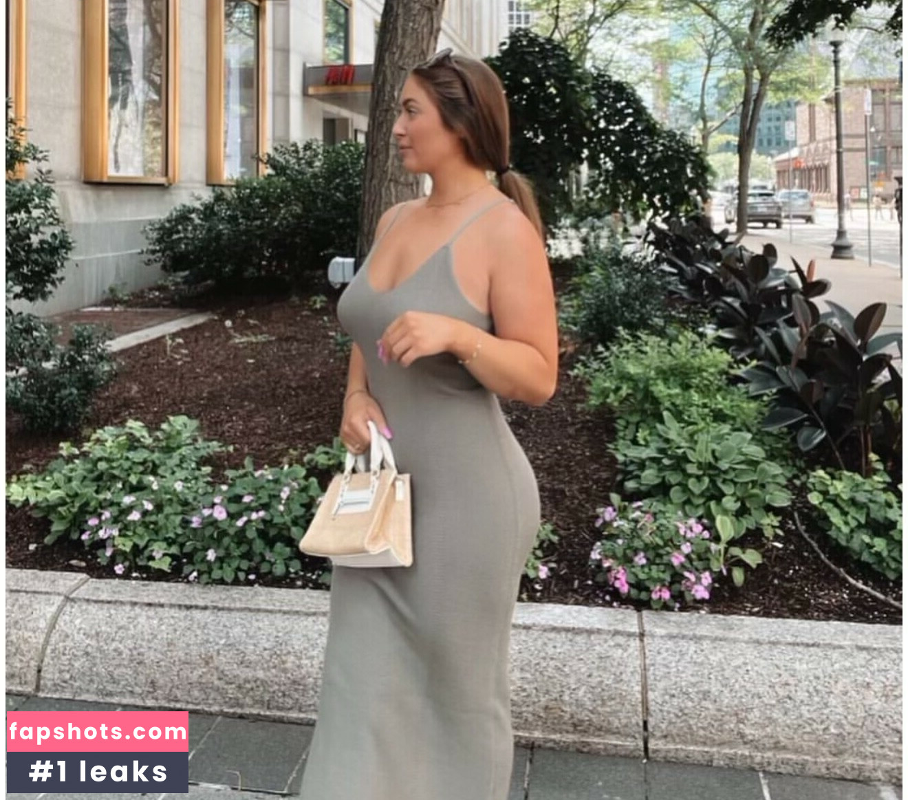 Christina Desiderio / Christinadesid gallery photo #5