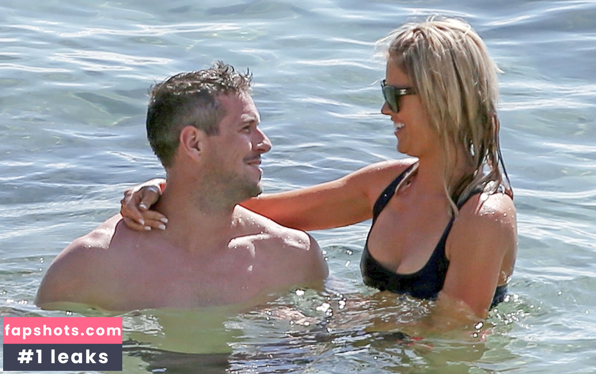 Christina El Moussa gallery photo #76