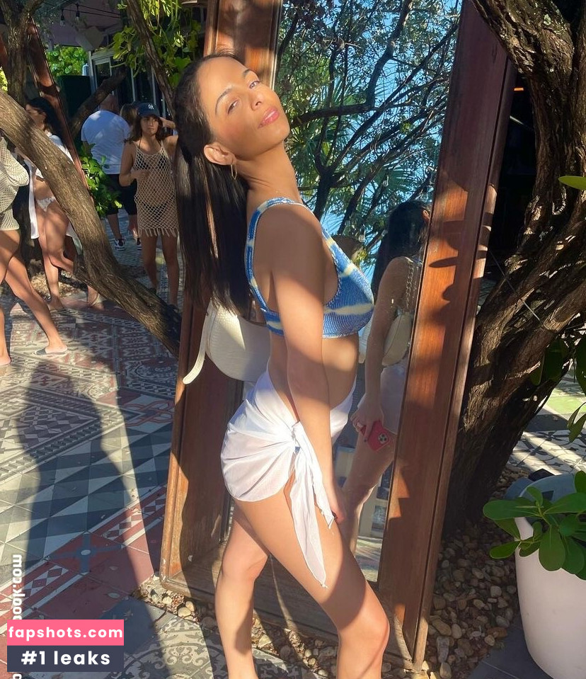 Christina Esposito gallery photo #12