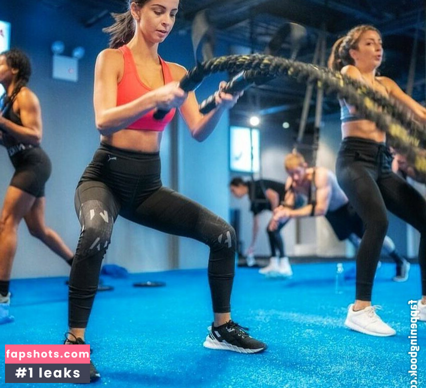 Christina Esposito gallery photo #15