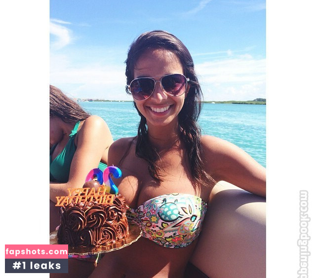 Christina Esposito gallery photo #28