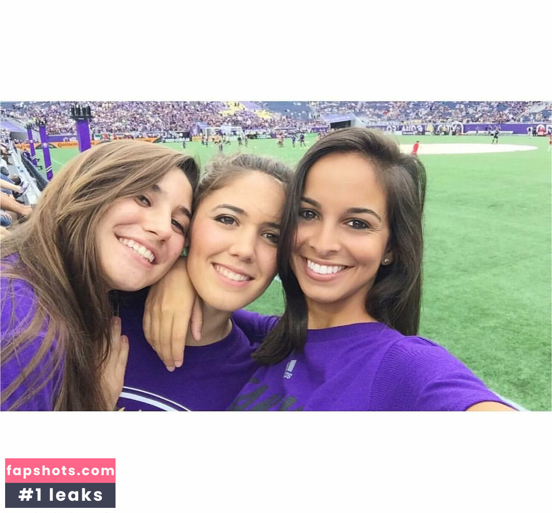 Christina Esposito gallery photo #31