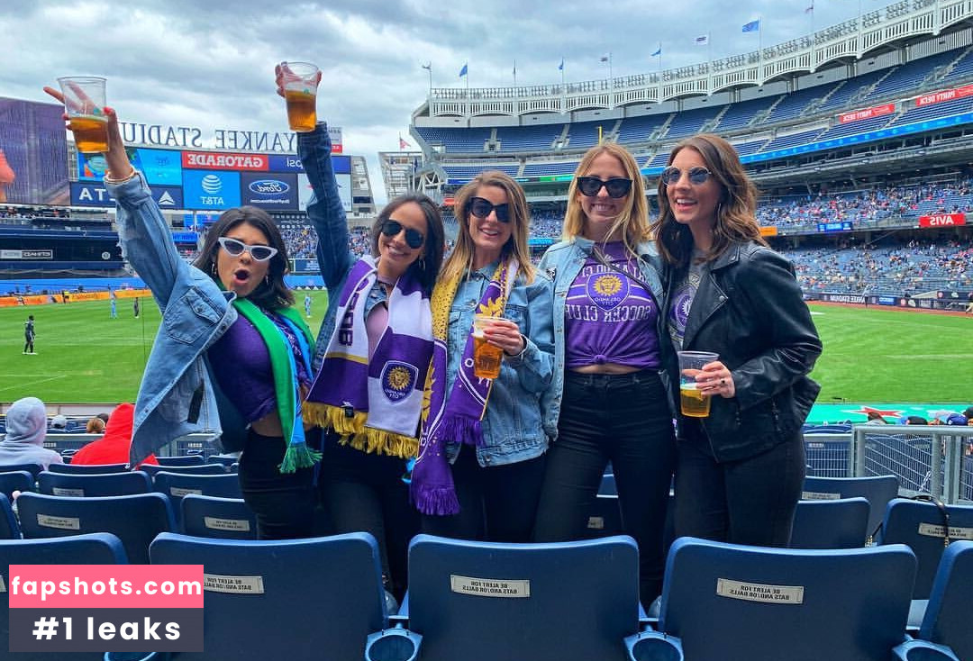 Christina Esposito gallery photo #33