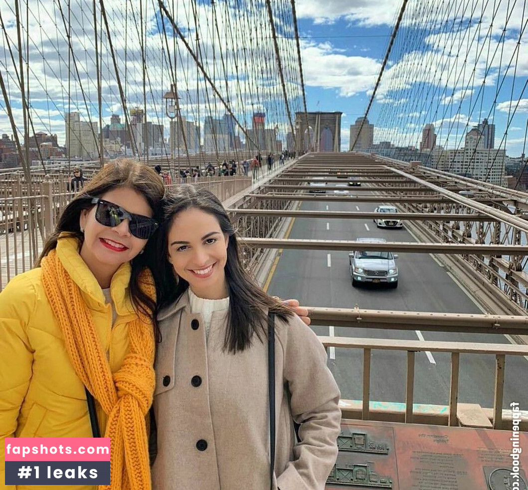 Christina Esposito gallery photo #34