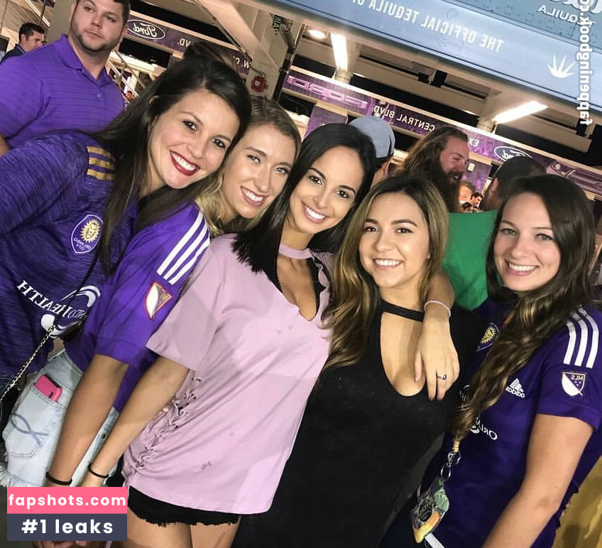 Christina Esposito gallery photo #45