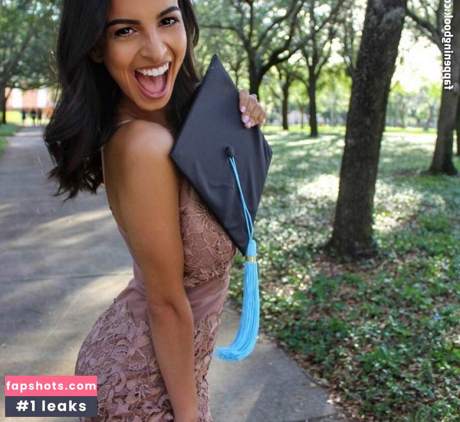 Christina Esposito gallery photo #58