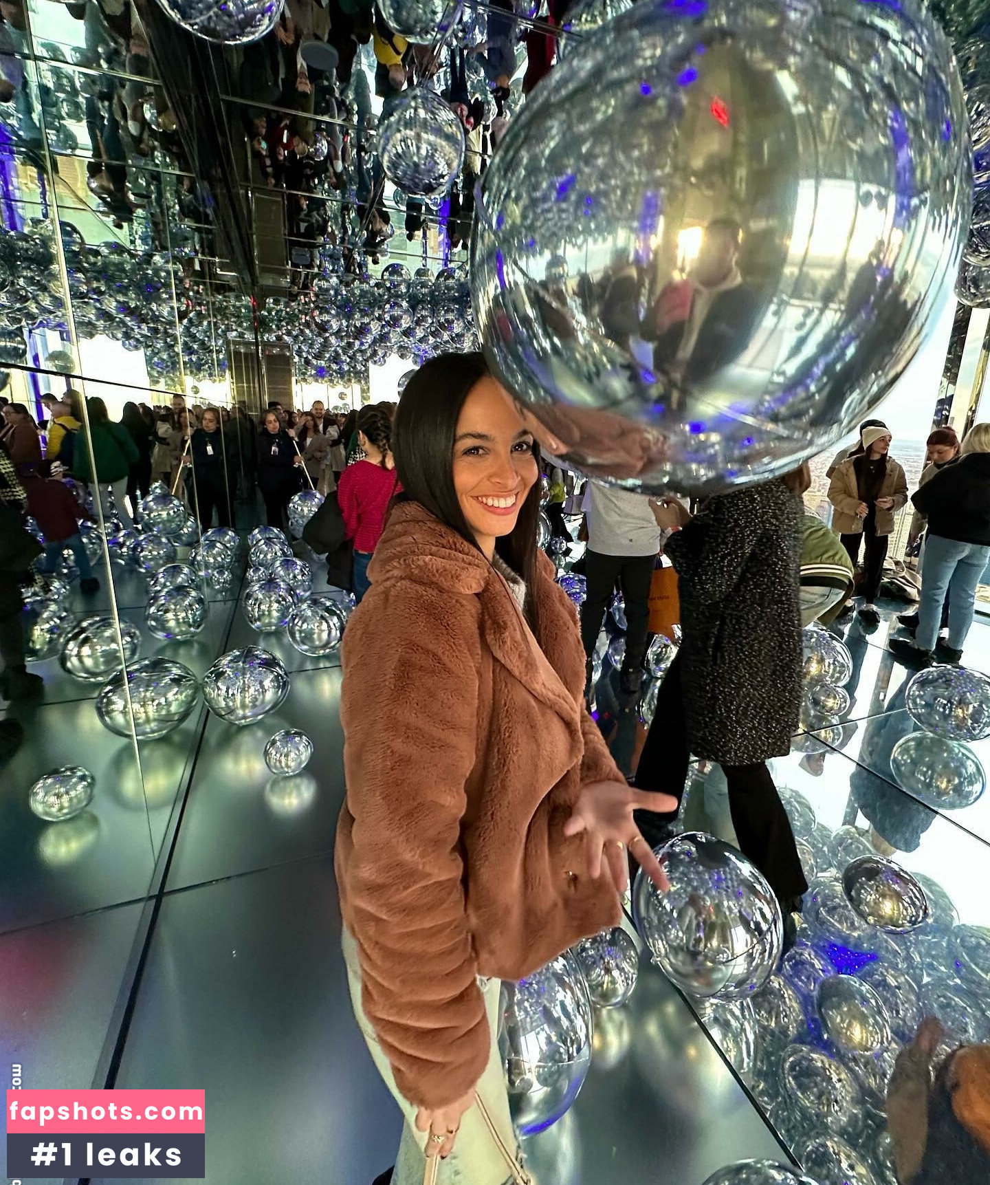 Christina Esposito gallery photo #8