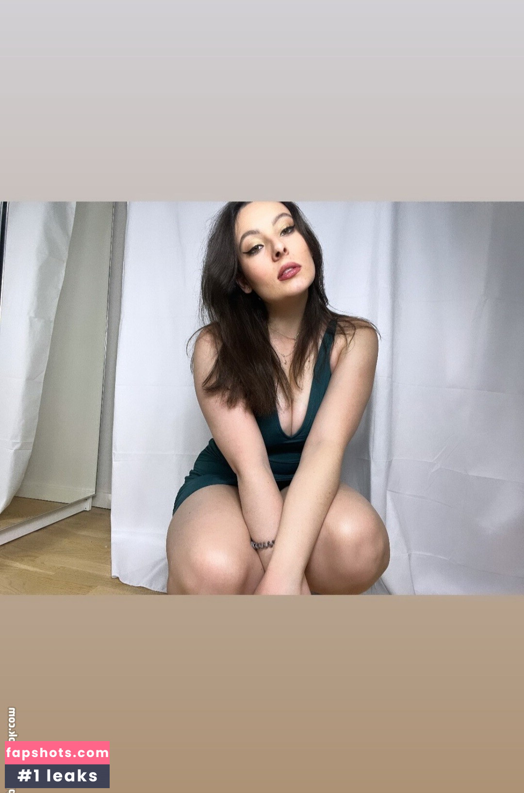 Christina Green gallery photo #37