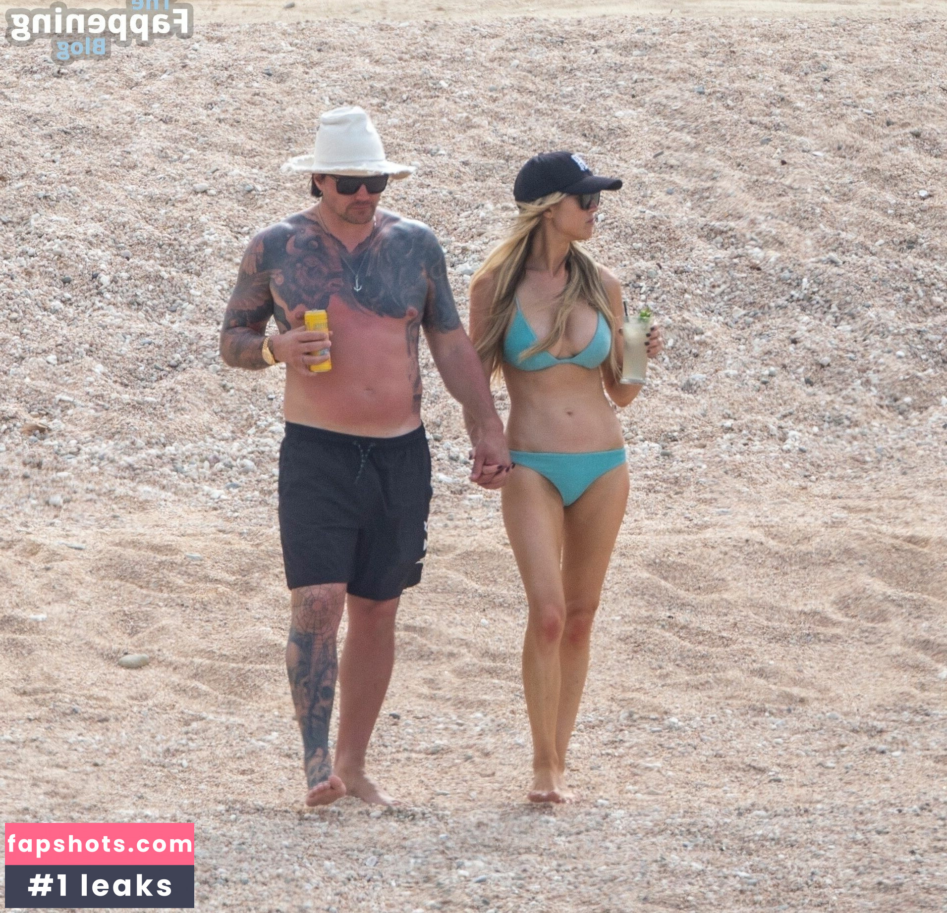 Christina Hall gallery photo #12