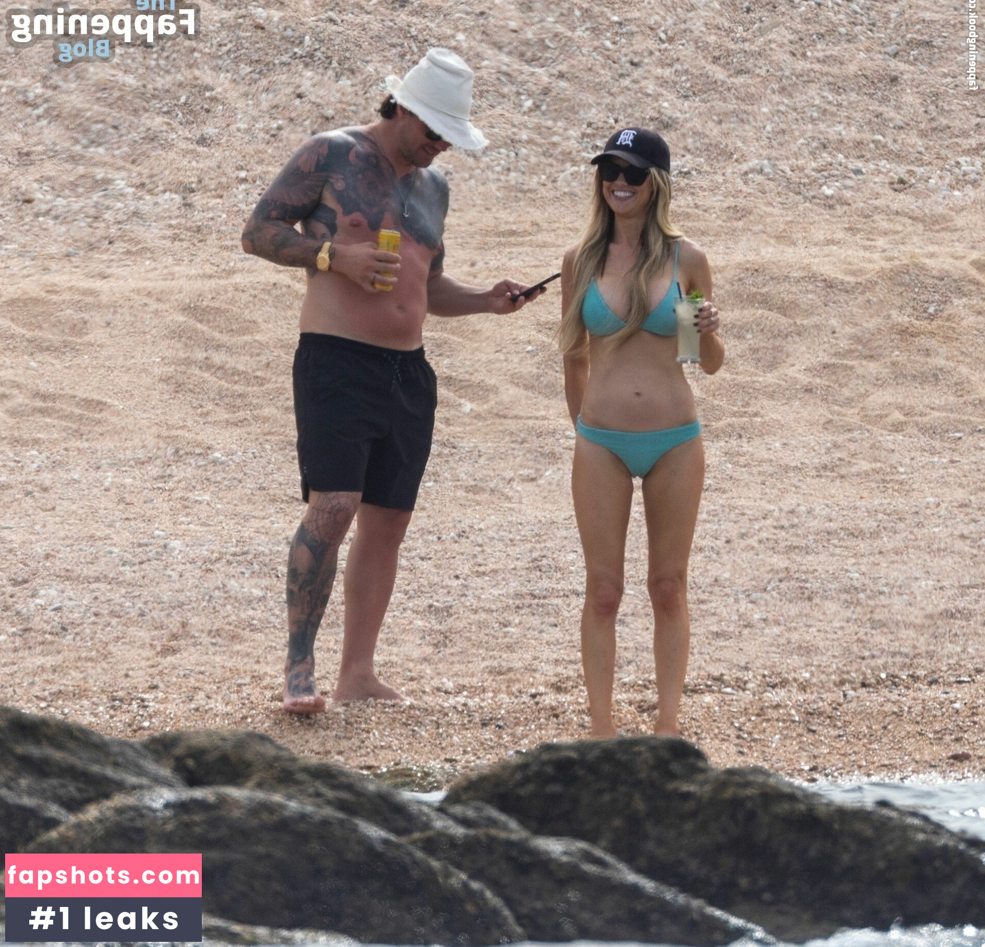 Christina Hall gallery photo #16