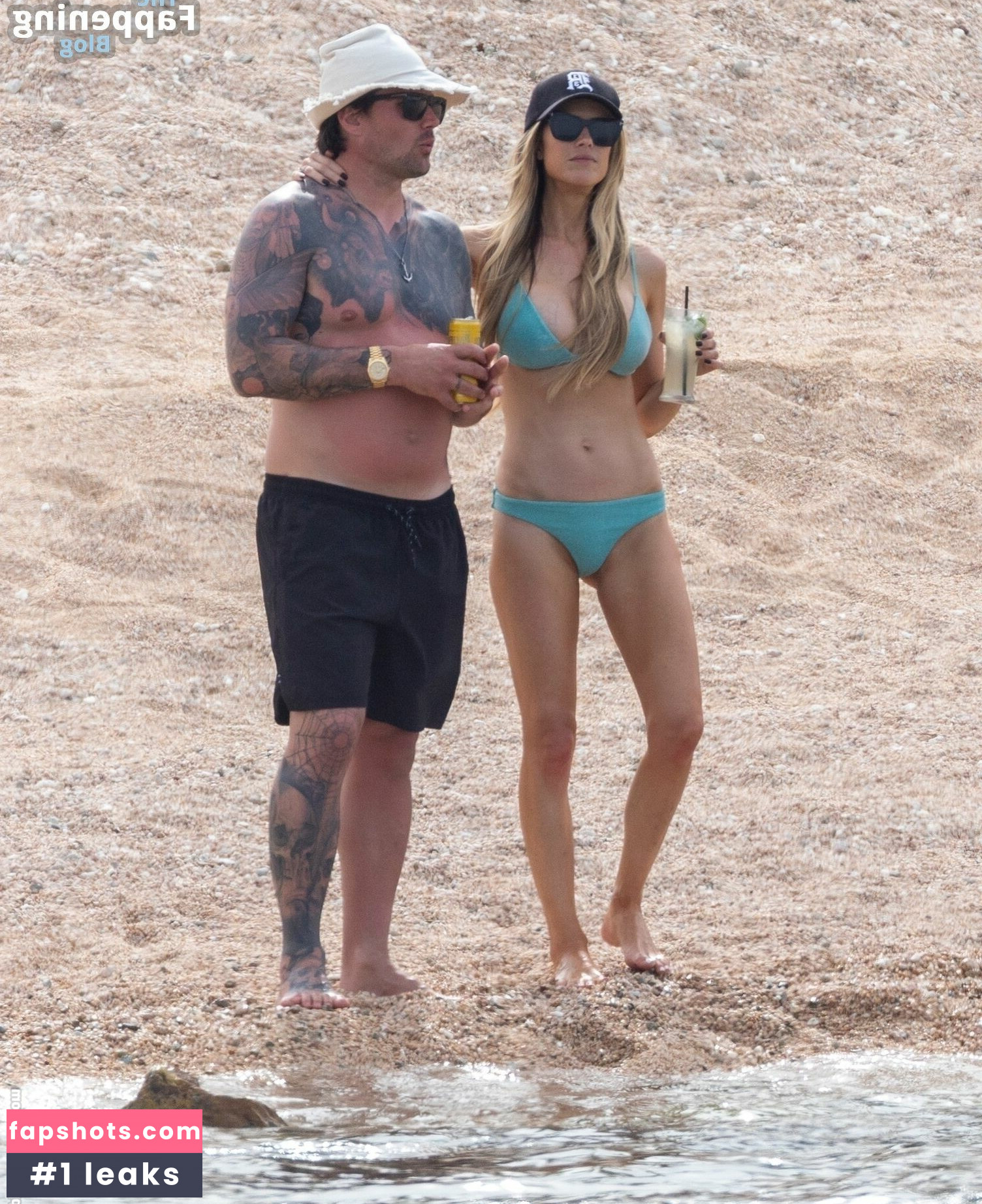 Christina Hall gallery photo #22