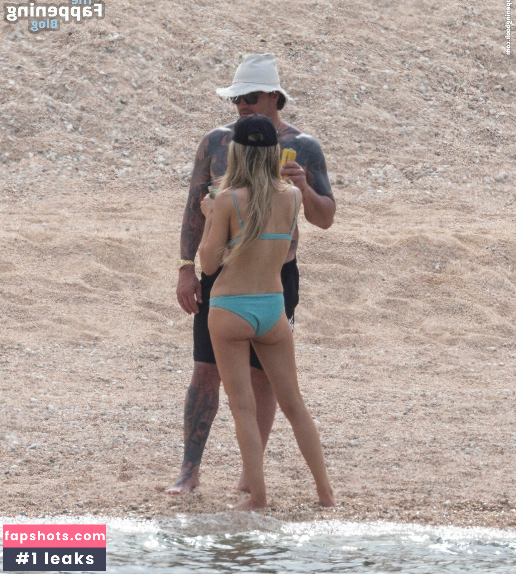 Christina Hall gallery photo #26