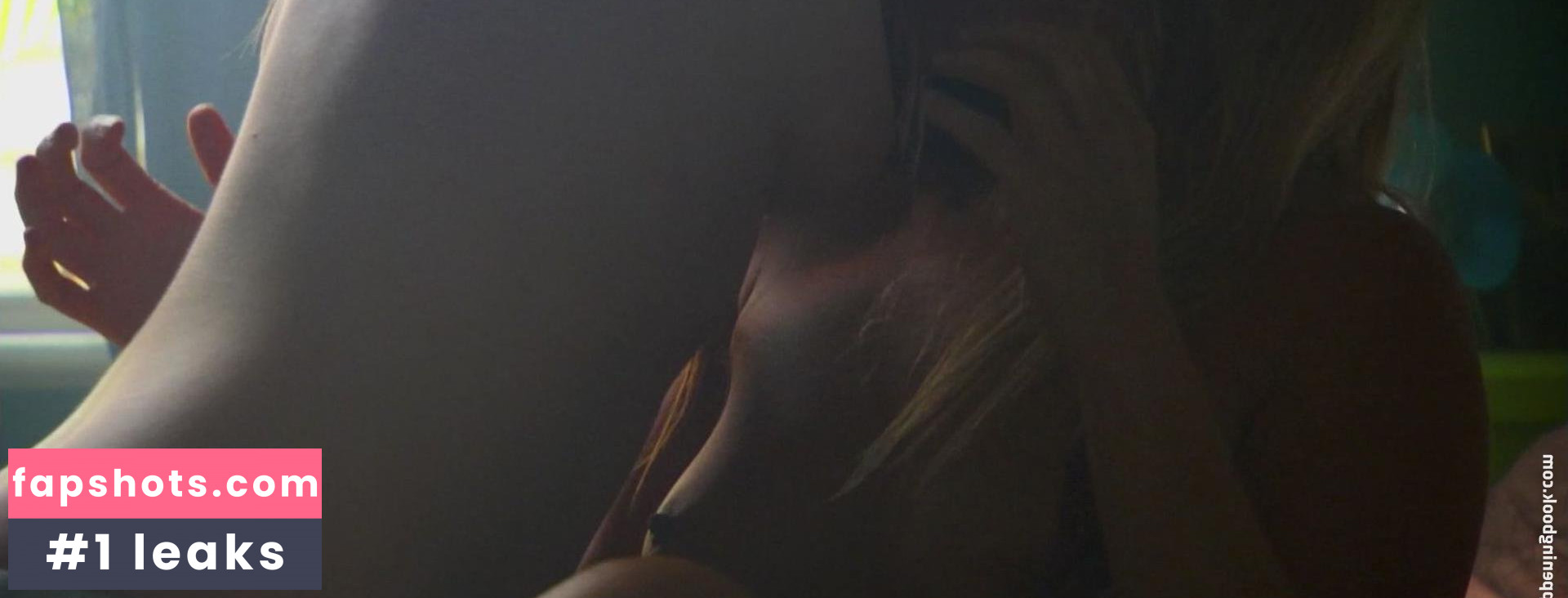 Christina Hallett gallery photo #2