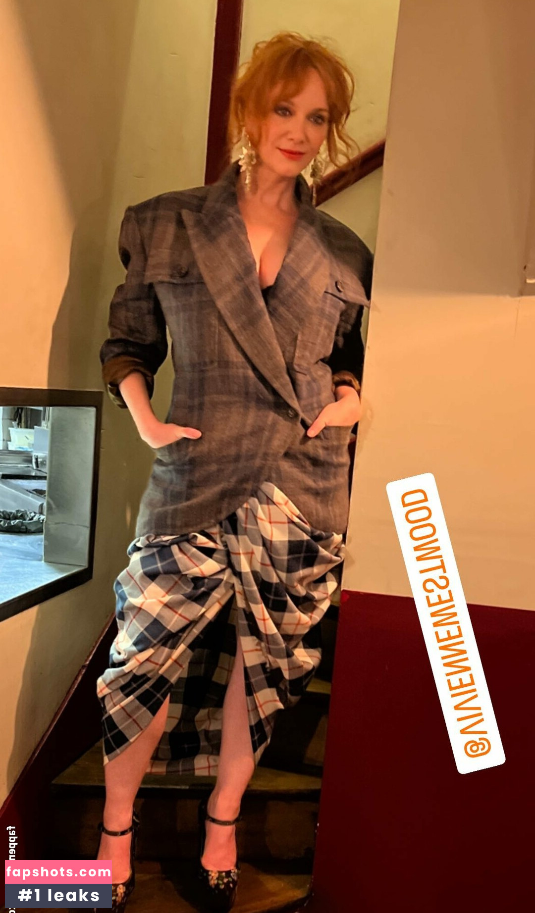 Christina Hendricks gallery photo #227