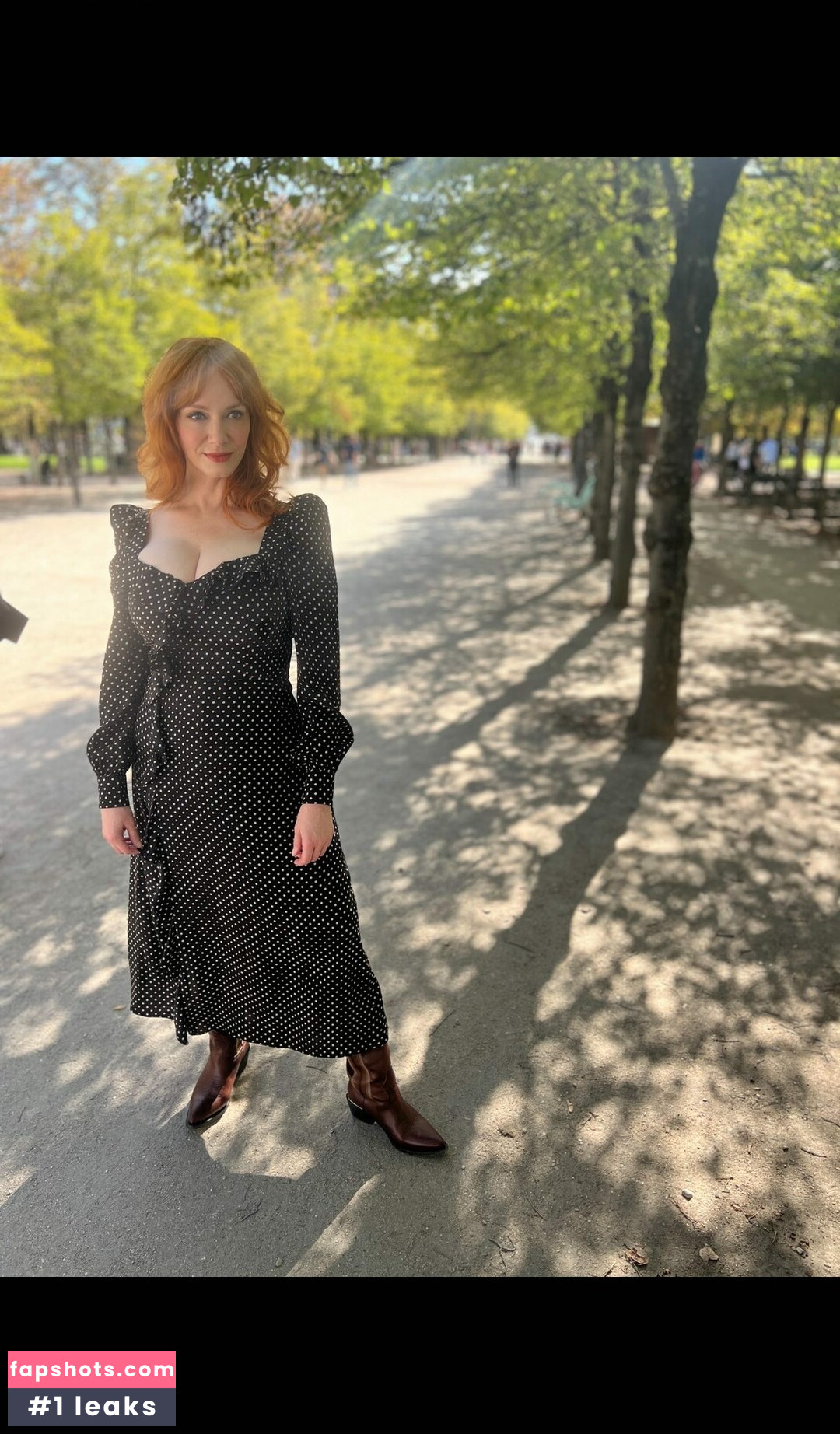 Christina Hendricks gallery photo #228