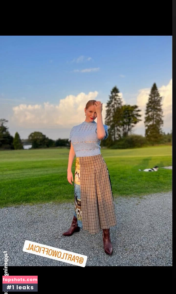 Christina Hendricks gallery photo #232