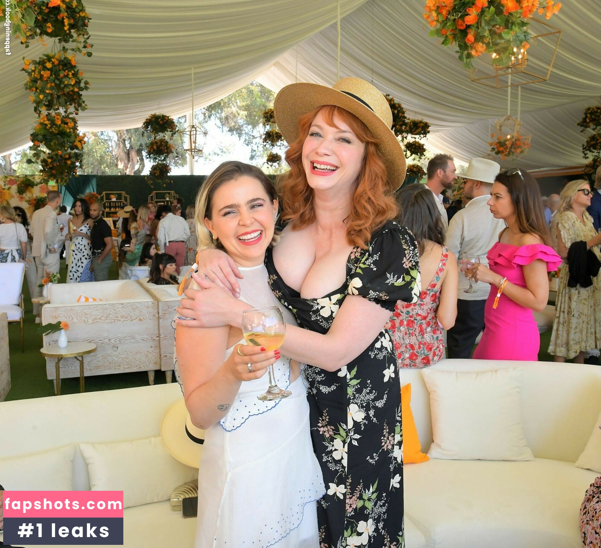 Christina Hendricks Nahé úniky fotek pouze od fanoušků #246 - Fapshots