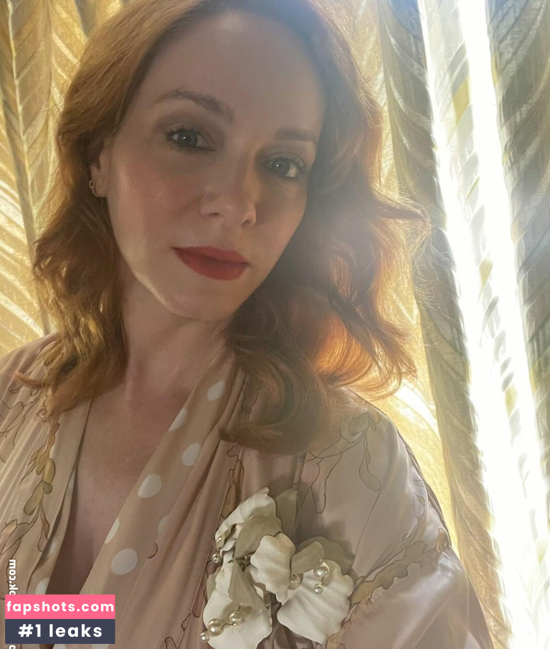 Christina Hendricks Nahé úniky fotek pouze od fanoušků #252 - Fapshots