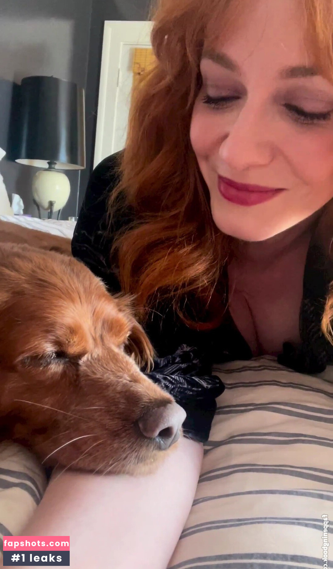 Christina Hendricks Nahé úniky fotek pouze od fanoušků #272 - Fapshots