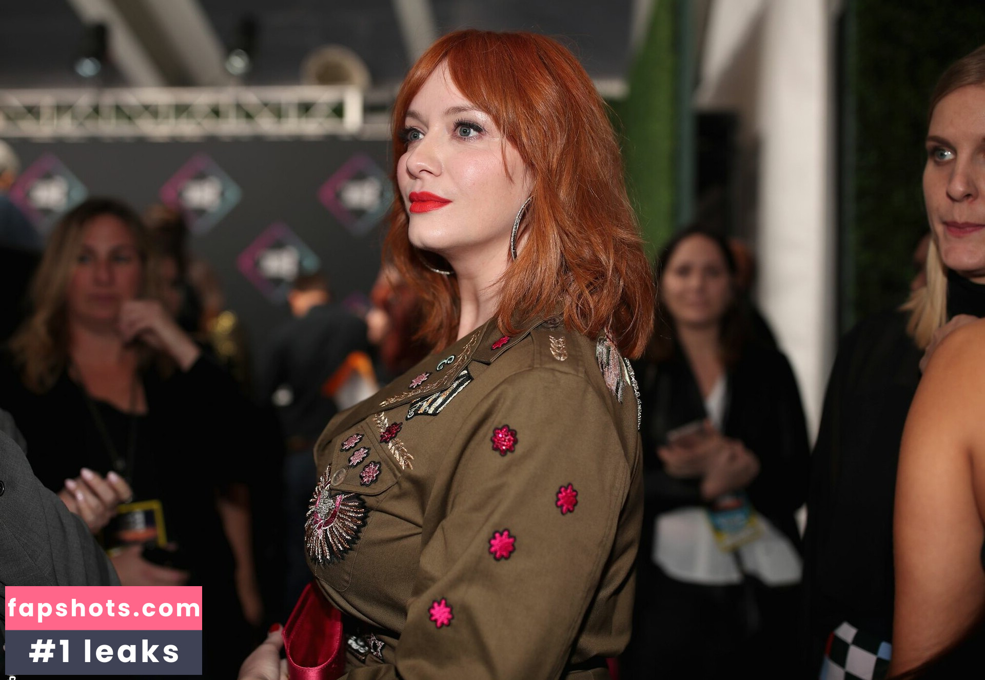 Christina Hendricks Nahé úniky fotek pouze od fanoušků #406 - Fapshots