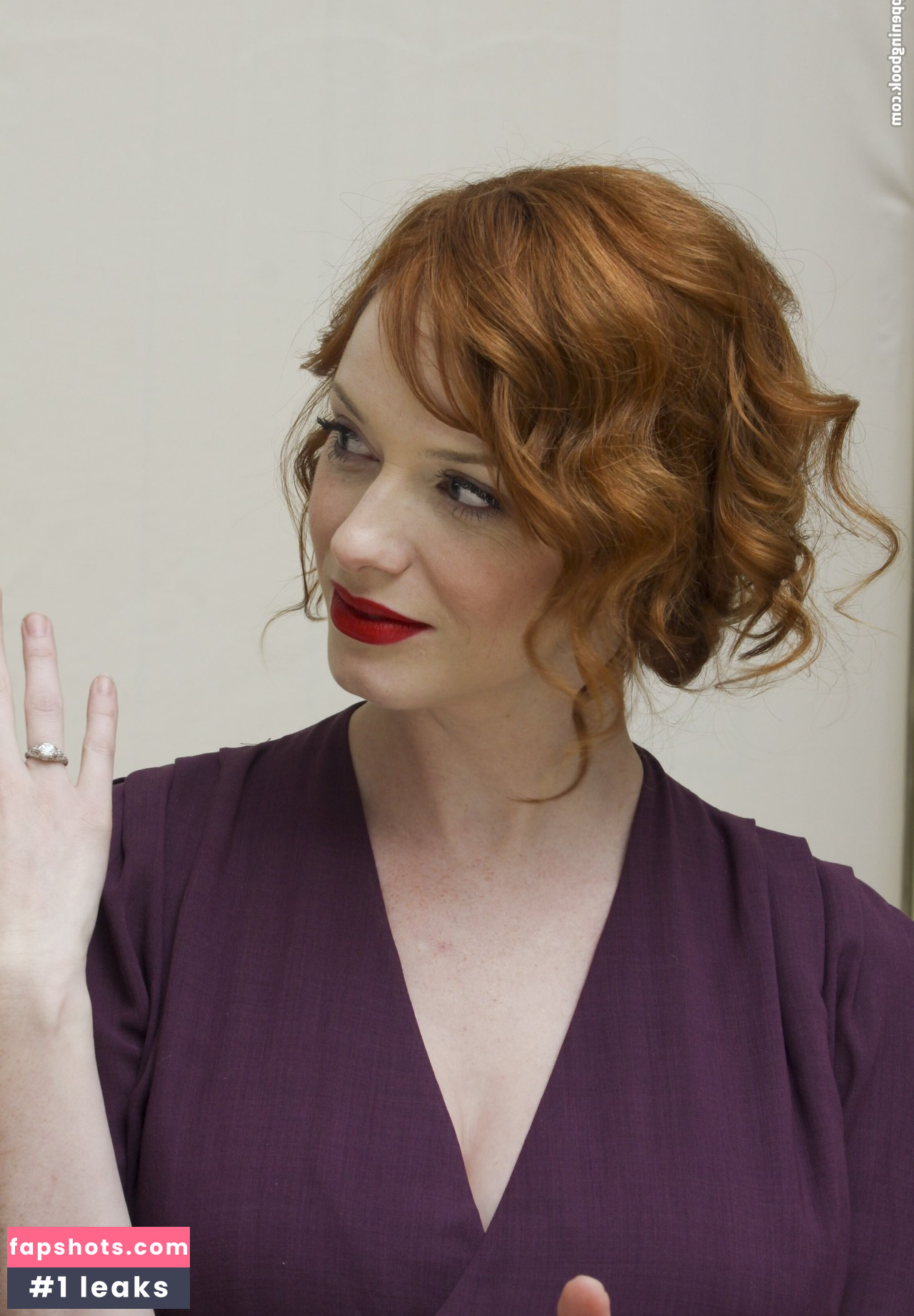 Christina Hendricks Nahé úniky fotek pouze od fanoušků #466 - Fapshots