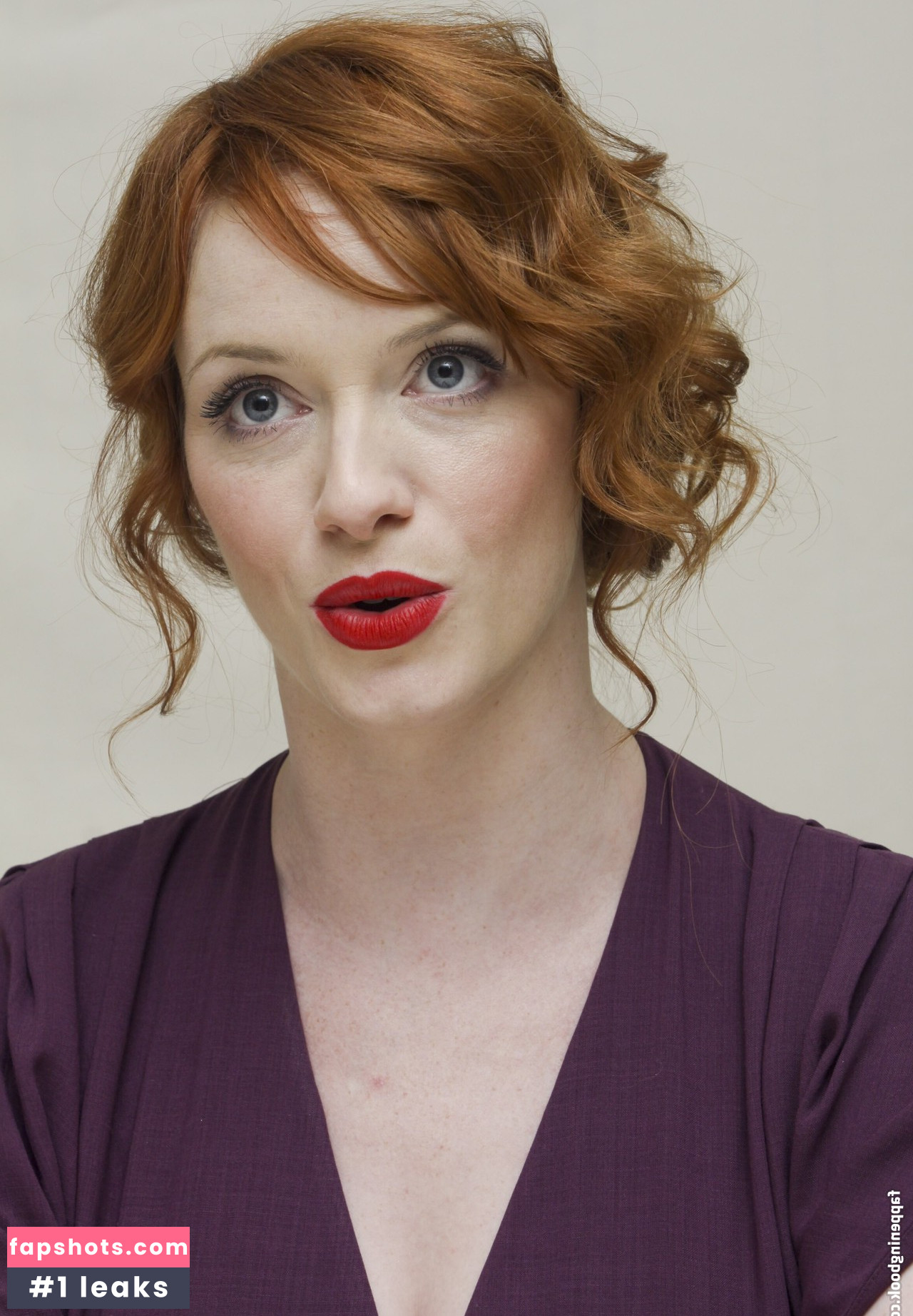 Christina Hendricks Nahé úniky fotek pouze od fanoušků #470 - Fapshots