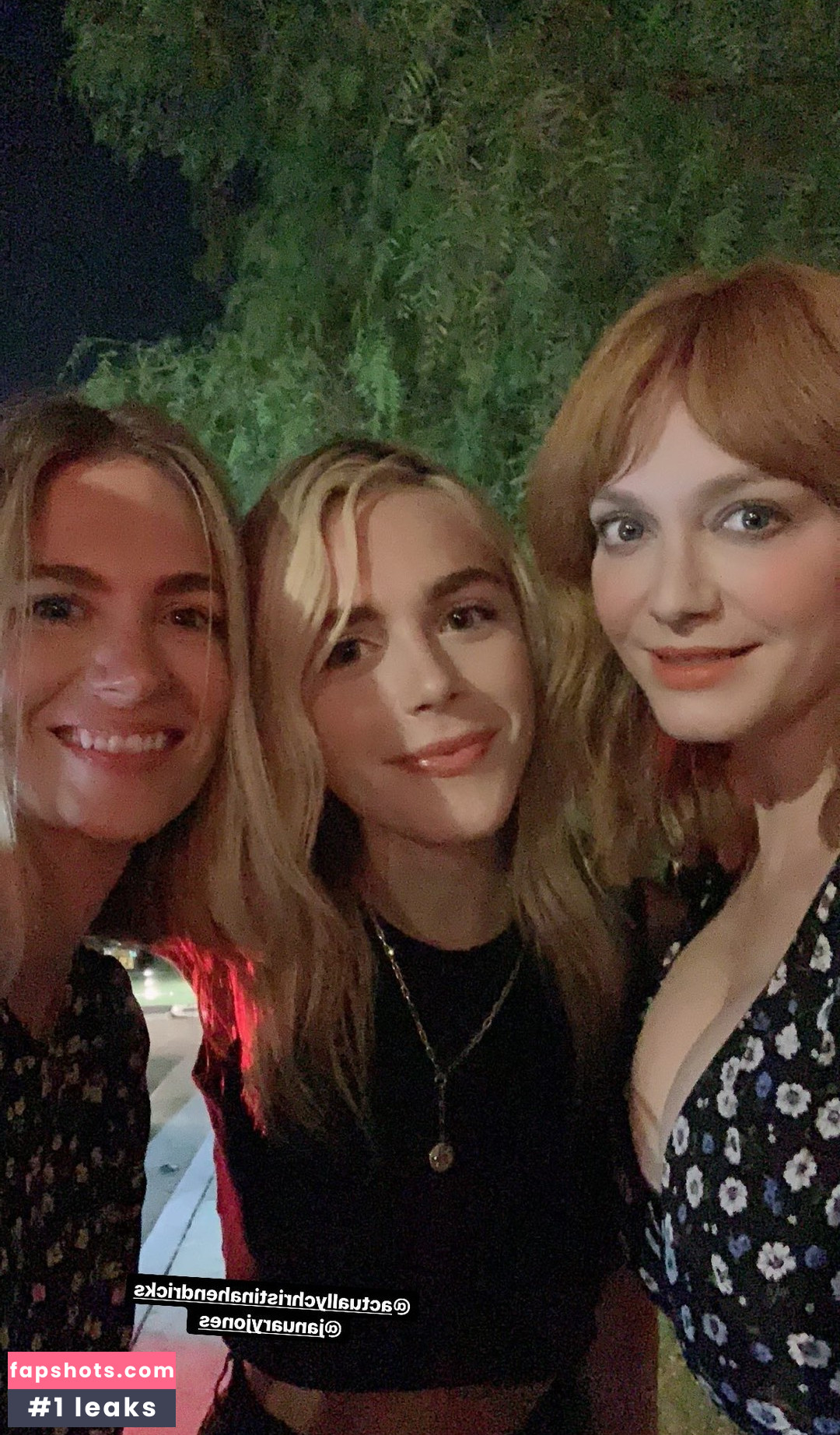 Christina Hendricks Nahé úniky fotek pouze od fanoušků #524 - Fapshots