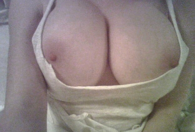 christina-hendricks gallery photo #961