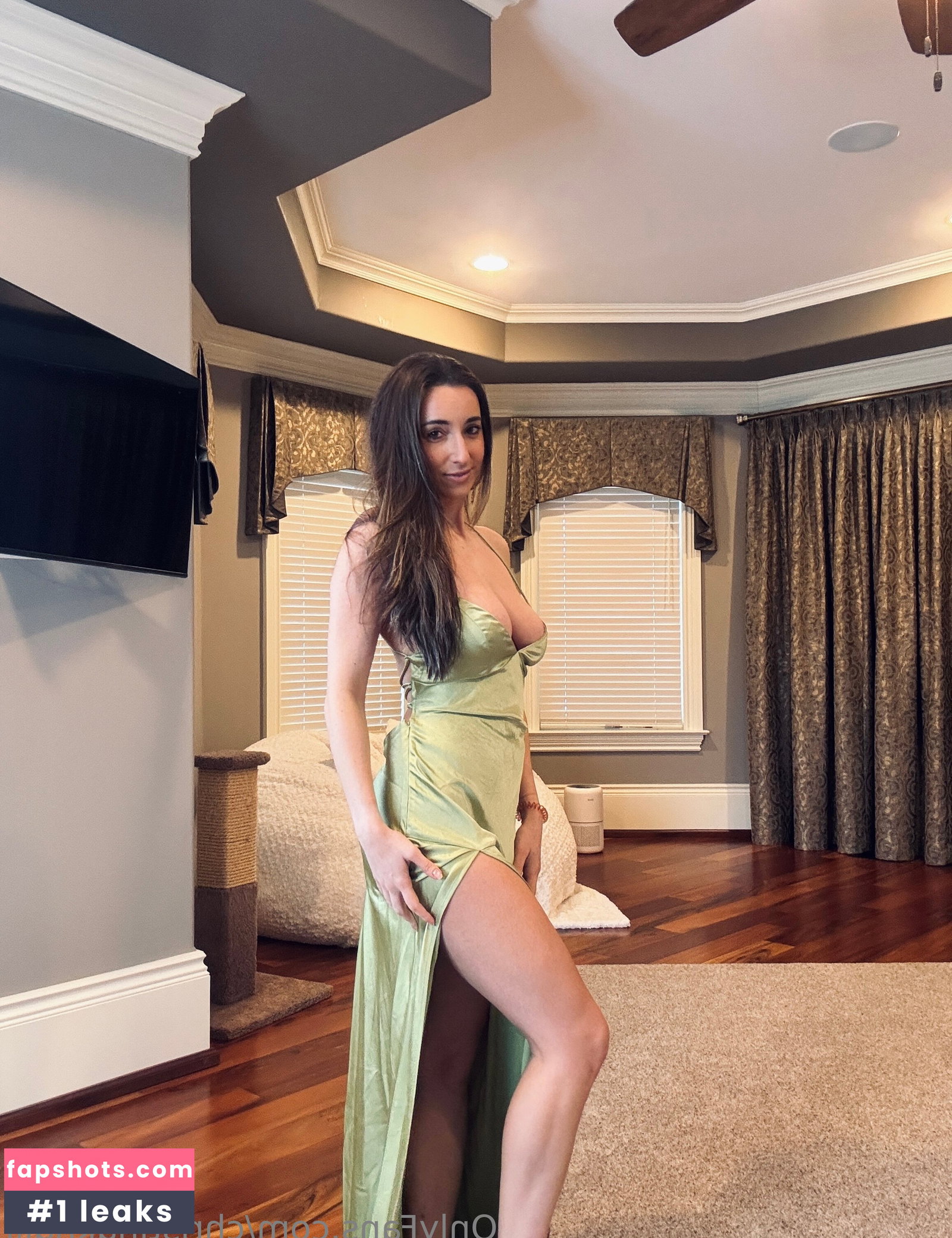 Christina Khalil gallery photo #3190