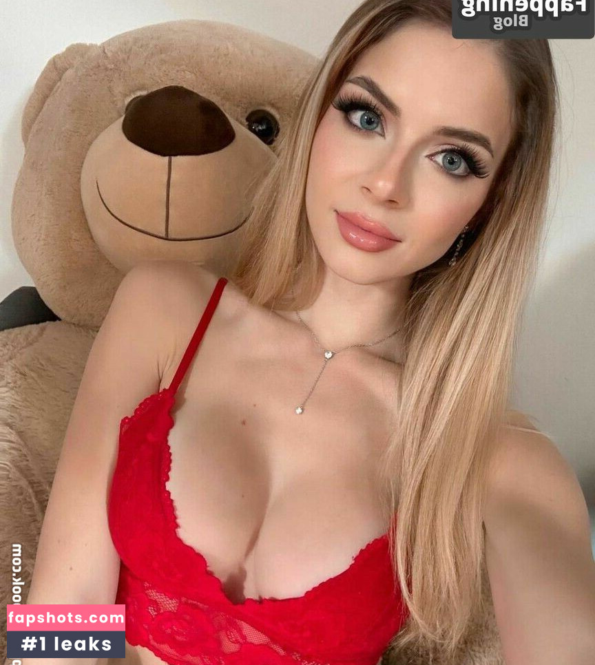 Christina Lionscat gallery photo #52