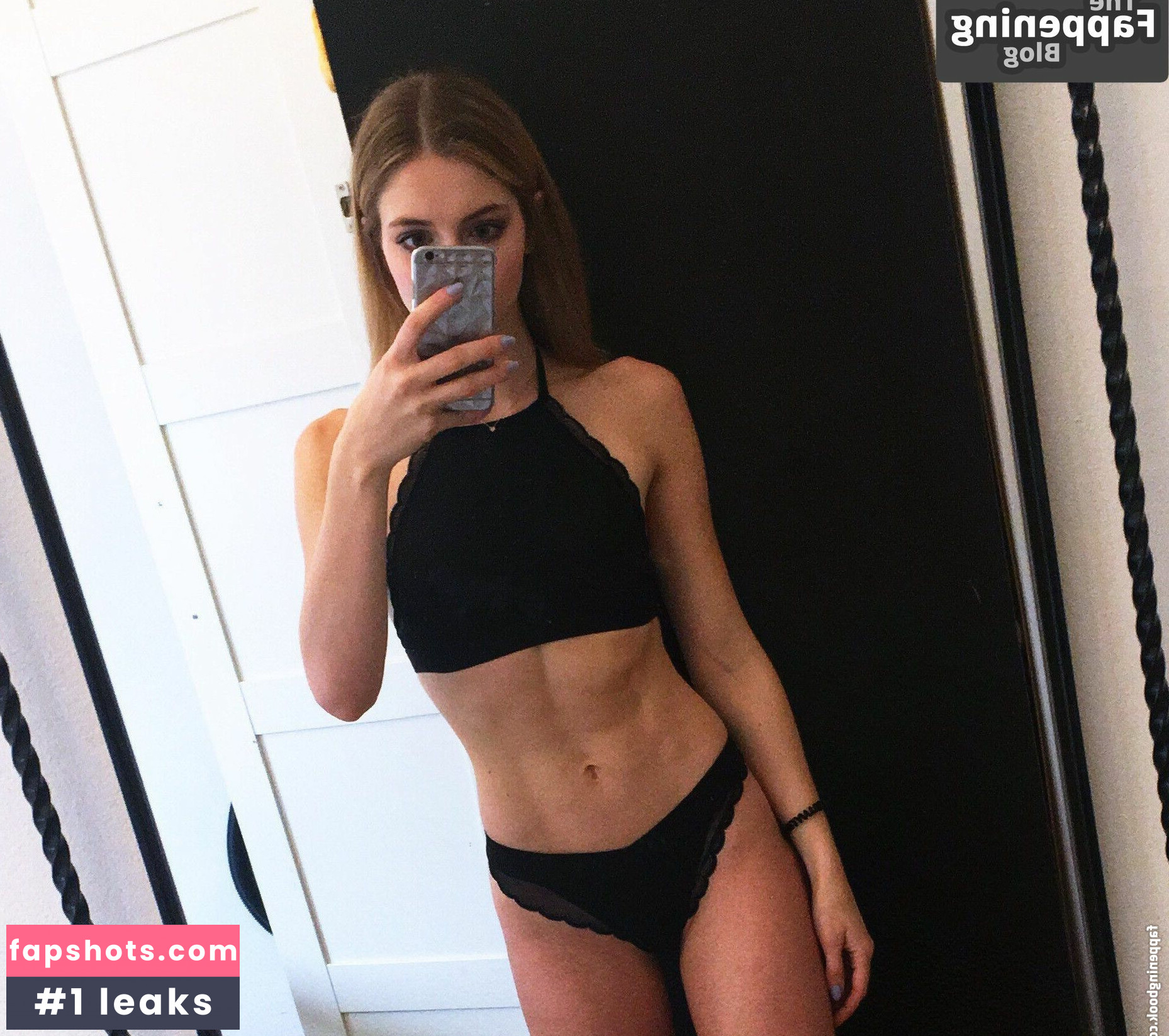 Christina Lionscat gallery photo #56