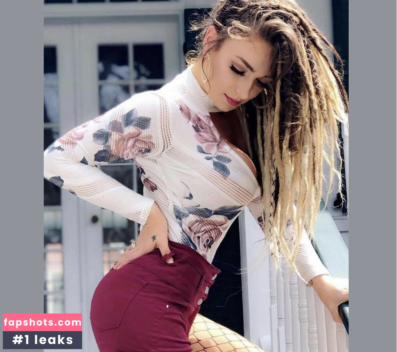 Christina Randall gallery photo #6