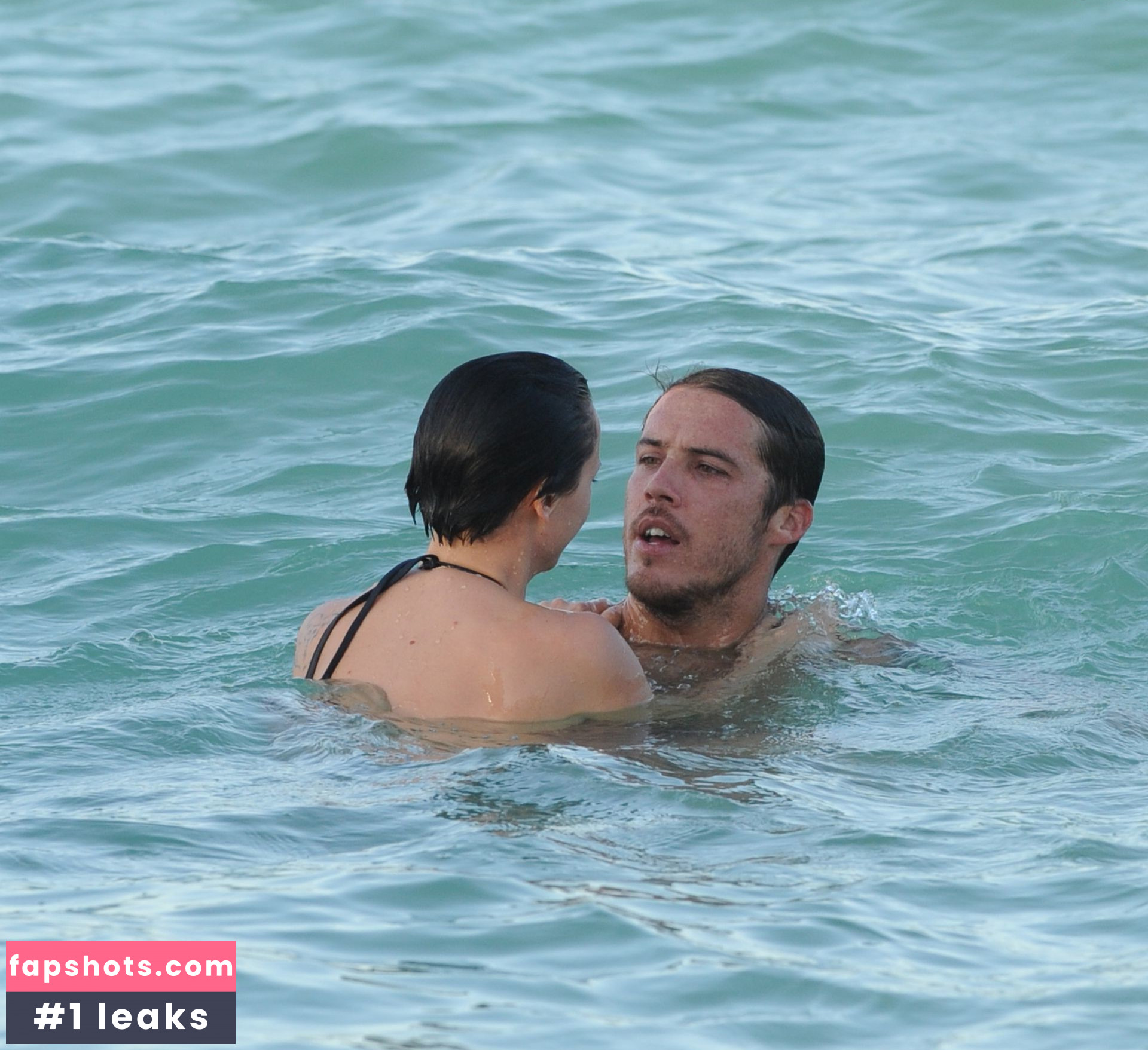 Christina Ricci gallery photo #124