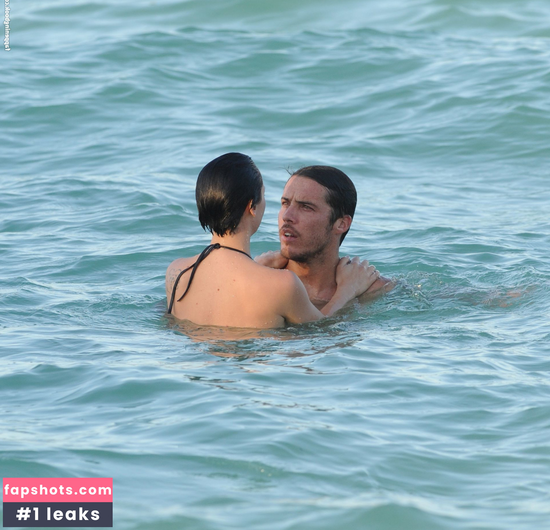 Christina Ricci gallery photo #125