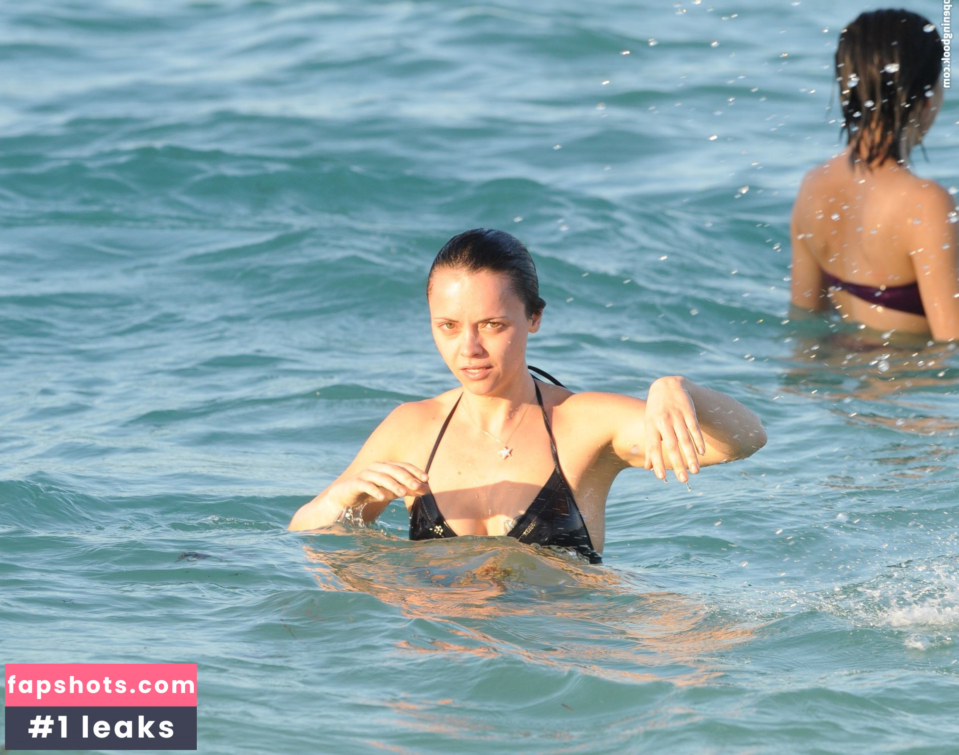 Christina Ricci gallery photo #126