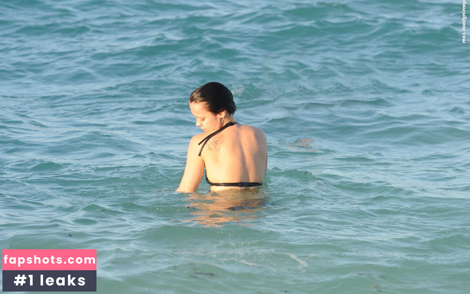 Christina Ricci gallery photo #127