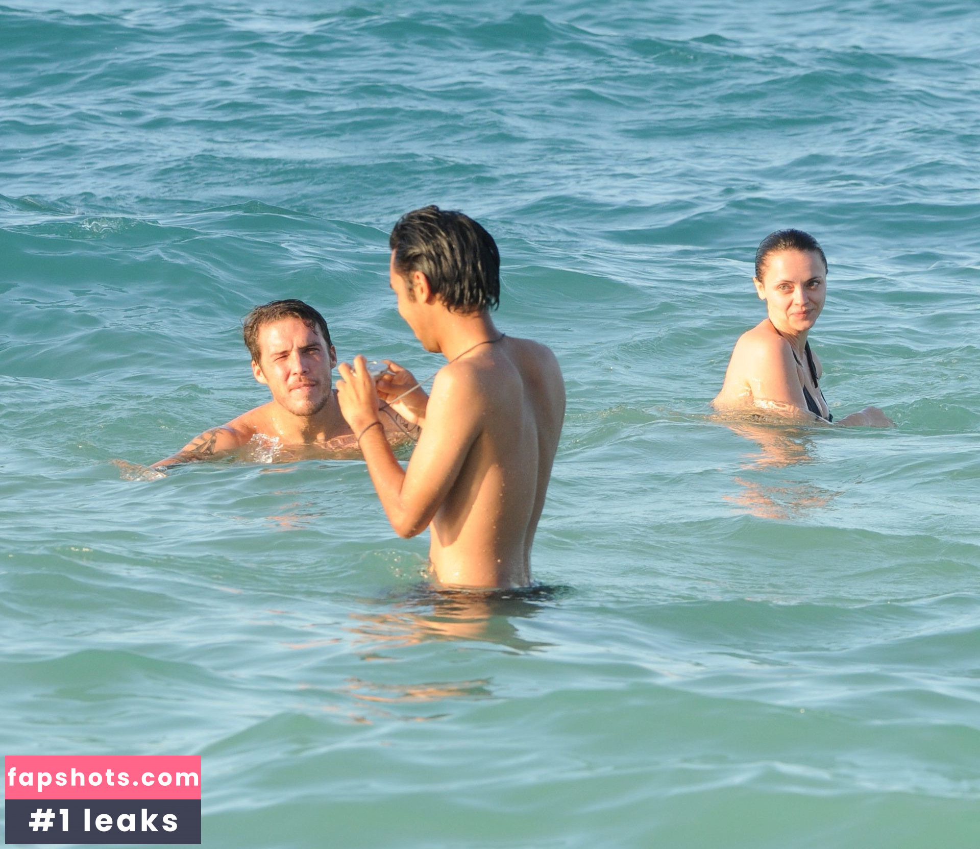 Christina Ricci gallery photo #128