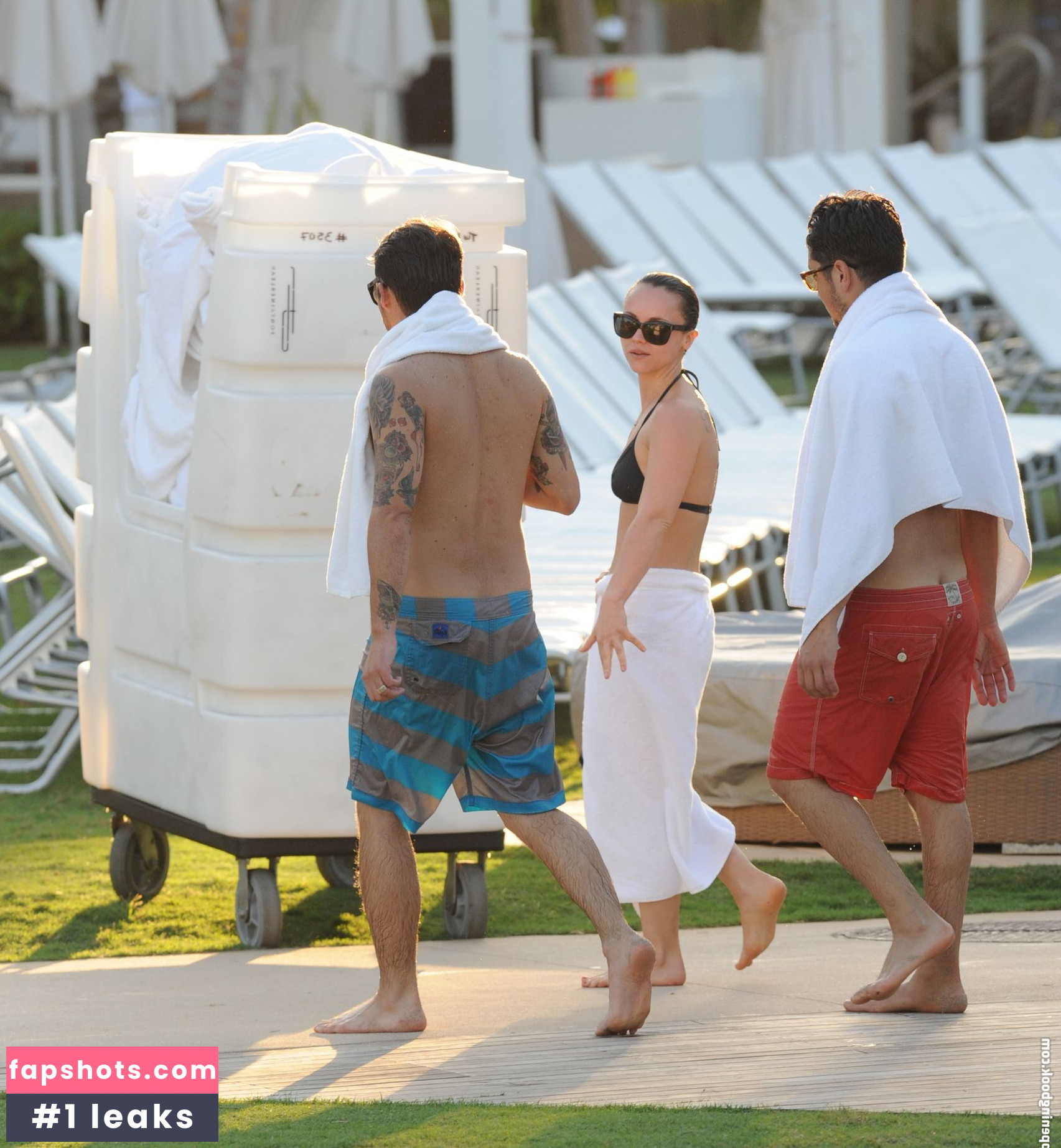 Christina Ricci gallery photo #139