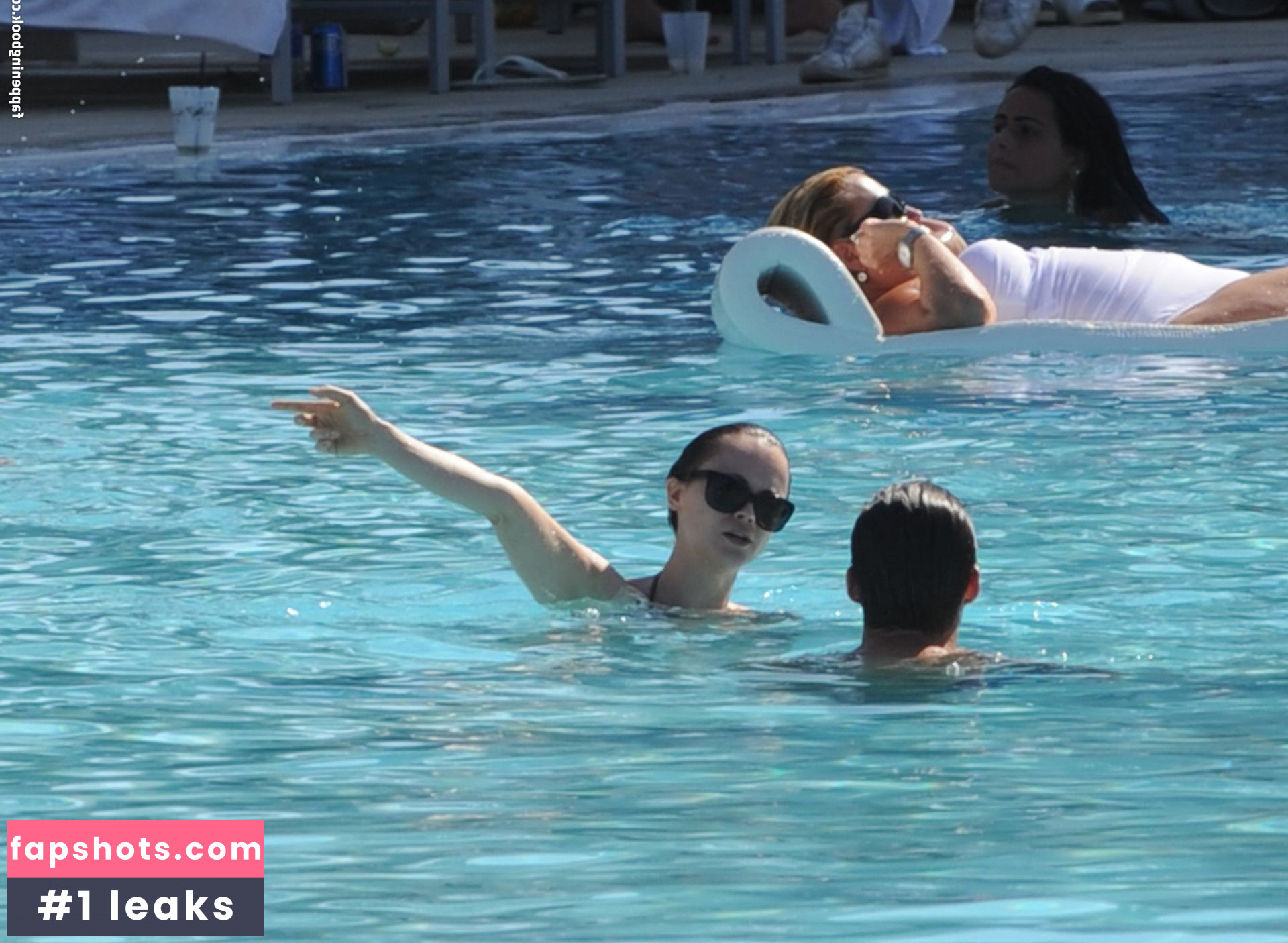 Christina Ricci gallery photo #145