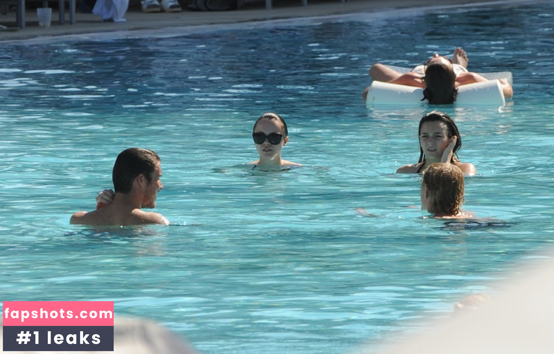 Christina Ricci gallery photo #146