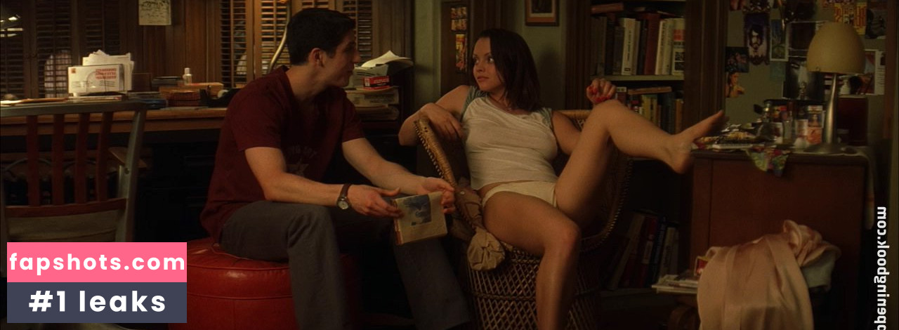 Christina Ricci gallery photo #160