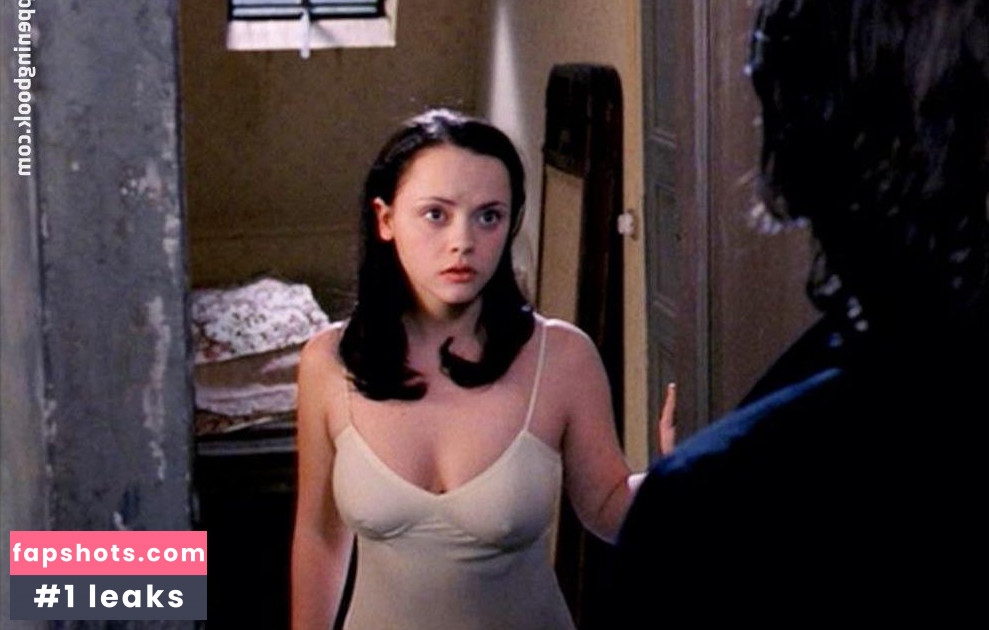 Christina Ricci gallery photo #169
