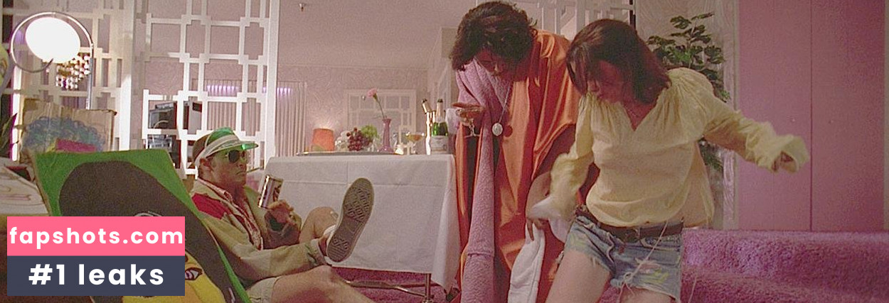 Christina Ricci gallery photo #179