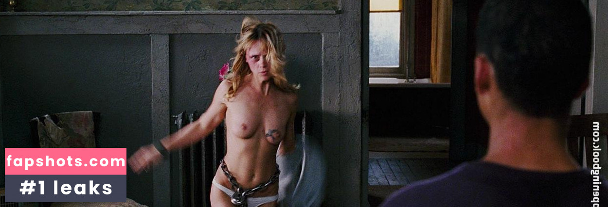 Christina Ricci gallery photo #181