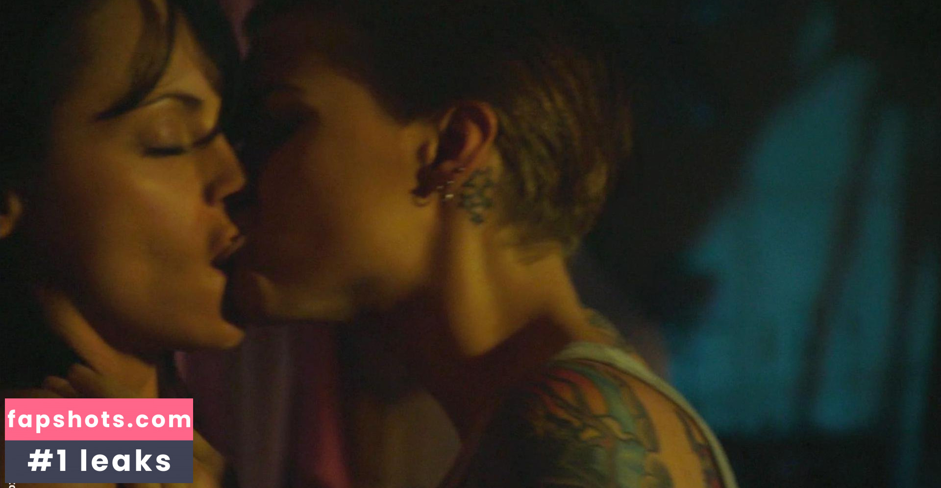 Christina Ricci gallery photo #184