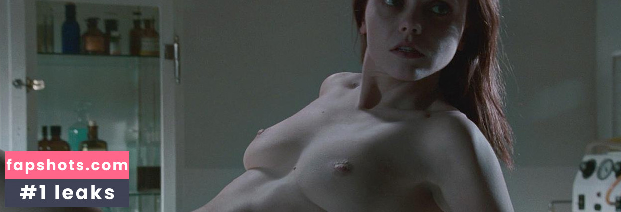 Christina Ricci gallery photo #189