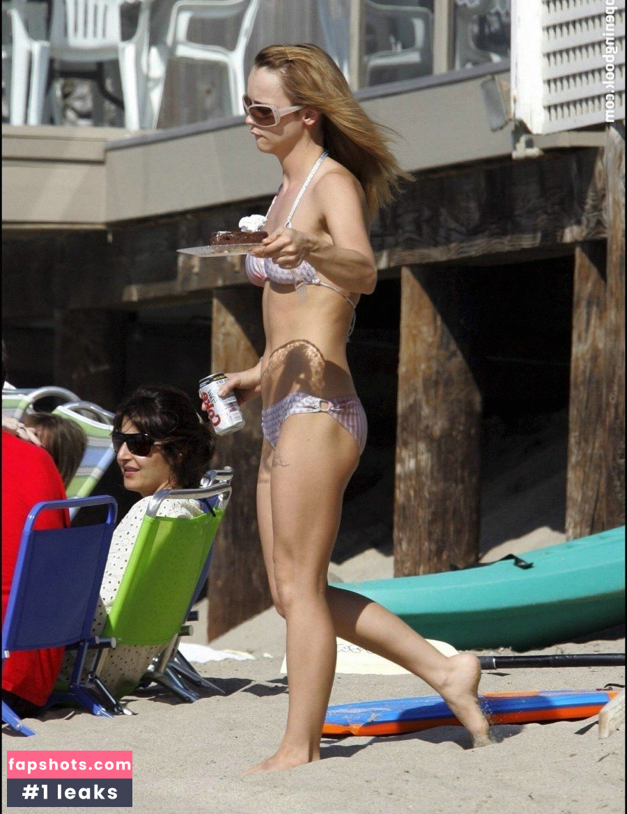 Christina Ricci gallery photo #210