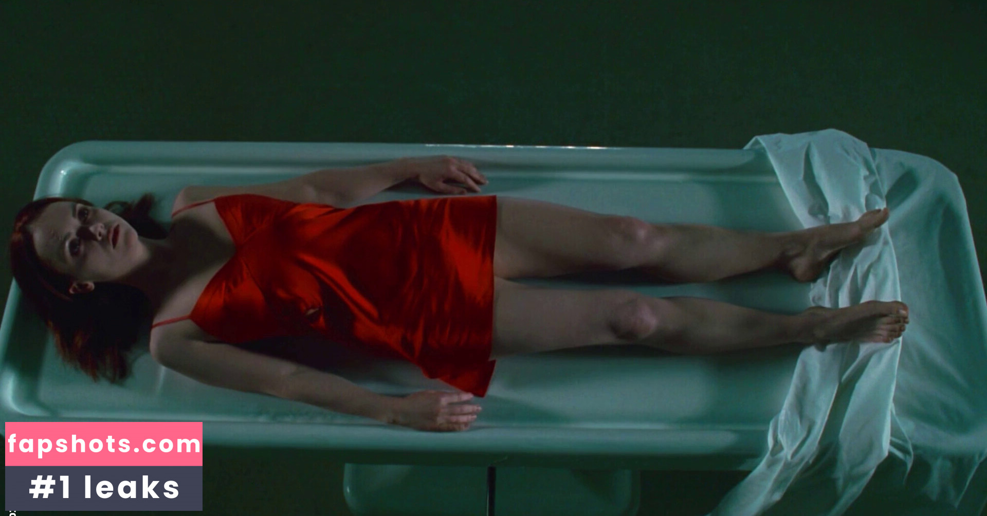 Christina Ricci gallery photo #51