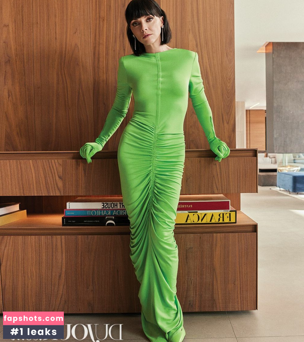 Christina Ricci gallery photo #70