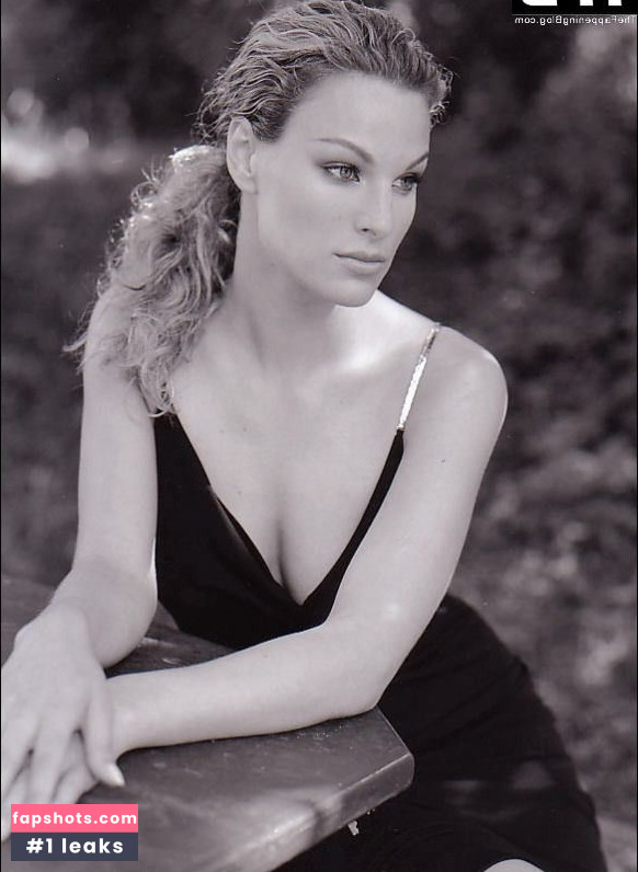 Christina Surer gallery photo #22